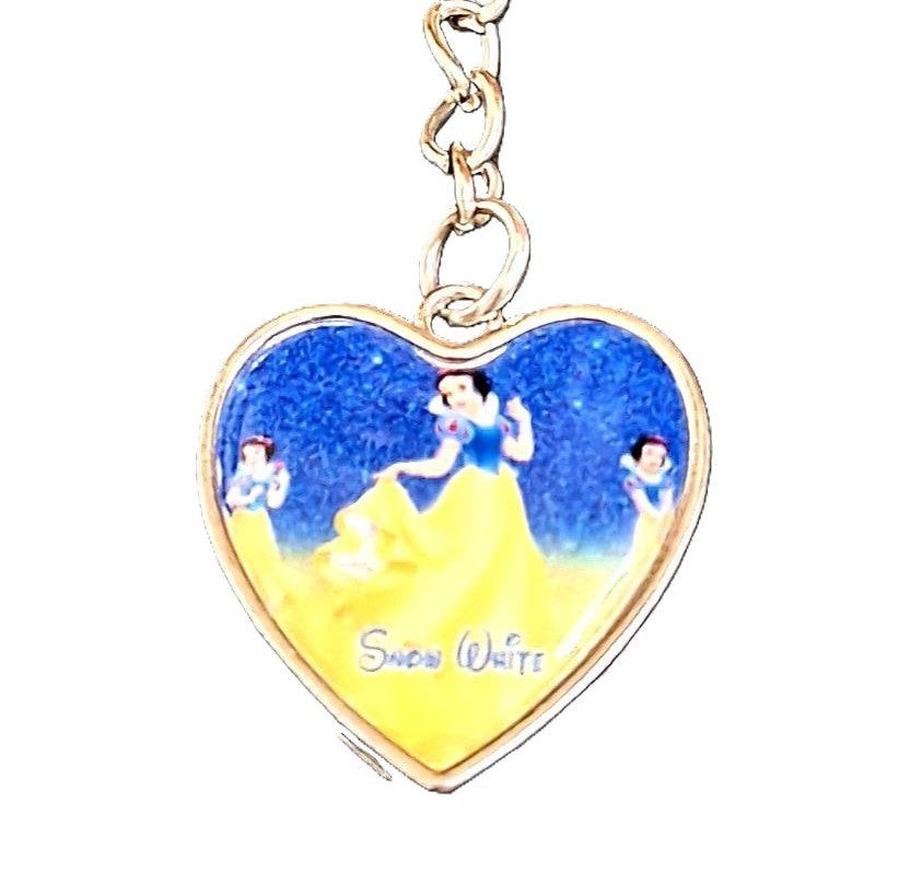 Snow White: "Snow White Disney princess keychain - first Disney princess"